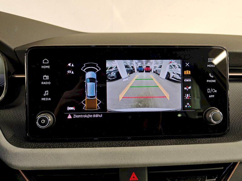 Škoda Kamiq (2024) 1.0 TSI 85 kW DSG Top Selectio - fotka 12 z 29