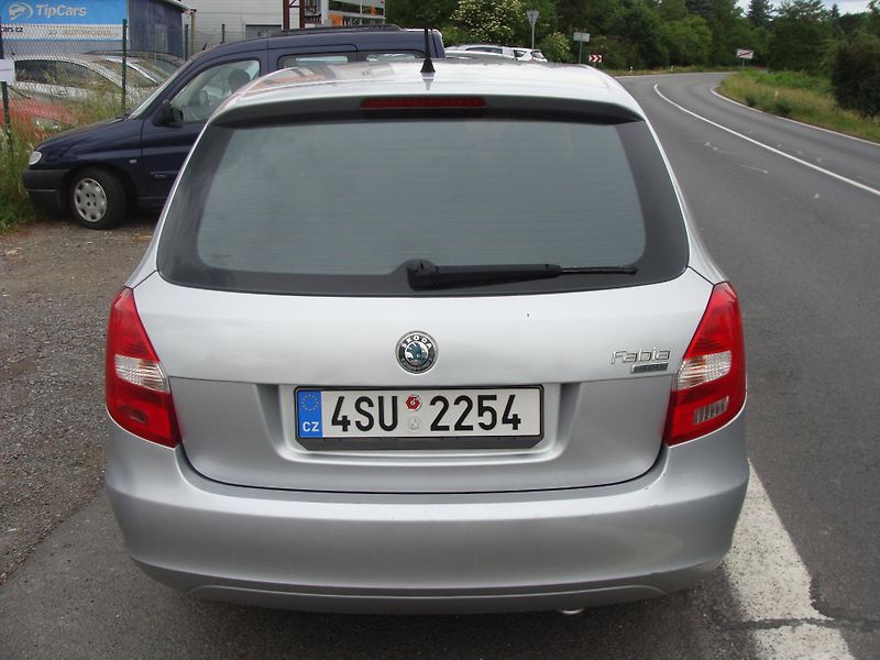 Škoda Fabia 1.2 TSi, 63 kW, klima,nová STK - fotka 4 z 21