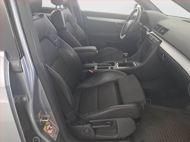 Audi A4 (2007) 2.7 TDI, nová STK - fotka 9 z 15