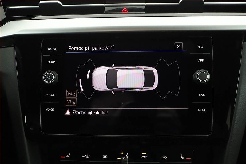 Volkswagen Arteon (2023) 2.0 TDI - fotka 14 z 20