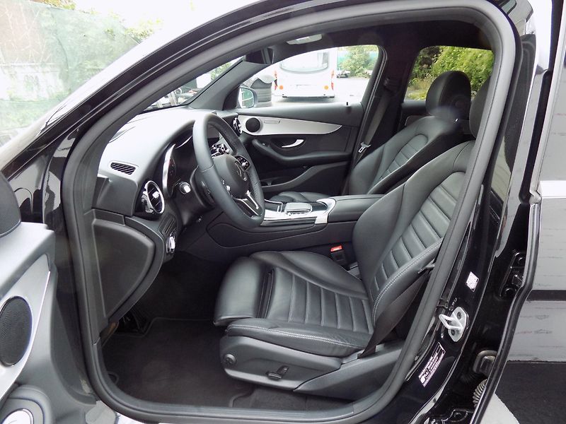 Mercedes-Benz GLC (2021) 400d/Coupé/4-Matic/Full-LED/ - fotka 12 z 43
