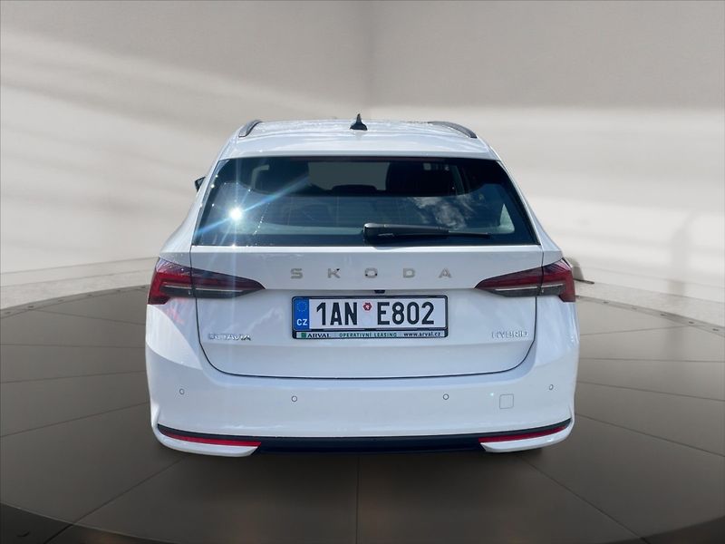Škoda Octavia 1,5 T 85 Selection DSG - fotka 5 z 11
