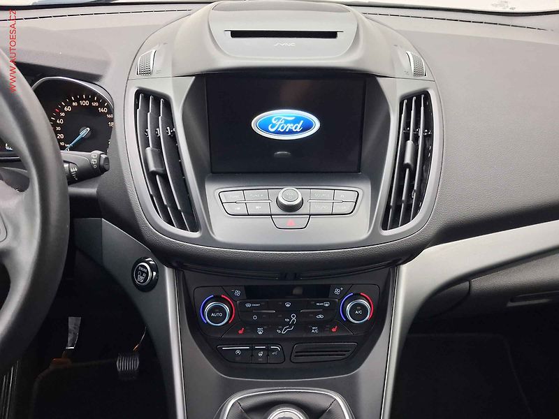 Ford Kuga (2018) 1.5EB, AC, výhřev sed. - fotka 12 z 17