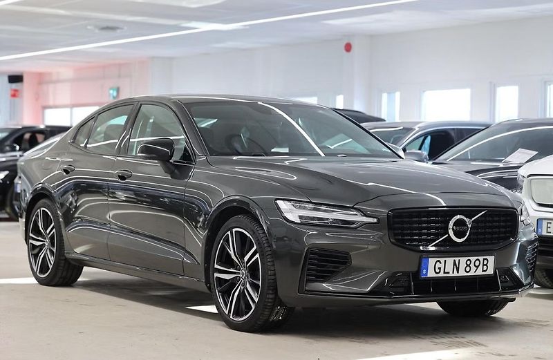 Volvo S60 Recharge T8 AWD R  Kam Tažné - fotka 4 z 19