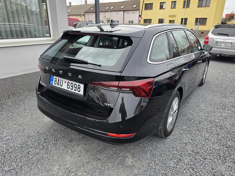Škoda Octavia 2.0 TDI Style plus 4x4  - fotka 4 z 17