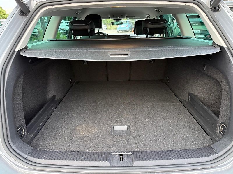 Volkswagen Passat Variant (2022) ELEGANCE 2.0TDI 110kW DSG CZ  - fotka 6 z 11