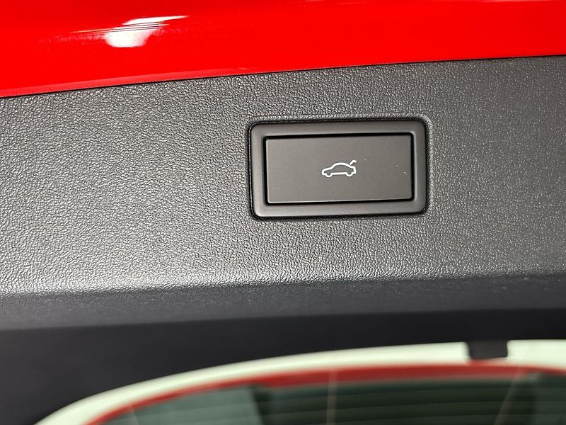 Volkswagen Tiguan (2026) SUV - fotka 34 z 36