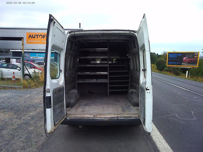 Ford Transit 2.2TDCi, 81 kW, L3H2,  6 míst - fotka 10 z 26