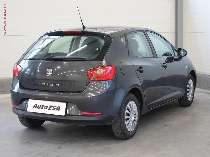 Seat Ibiza (2008) 1.4i, ČR, AC, temp - fotka 4 z 18