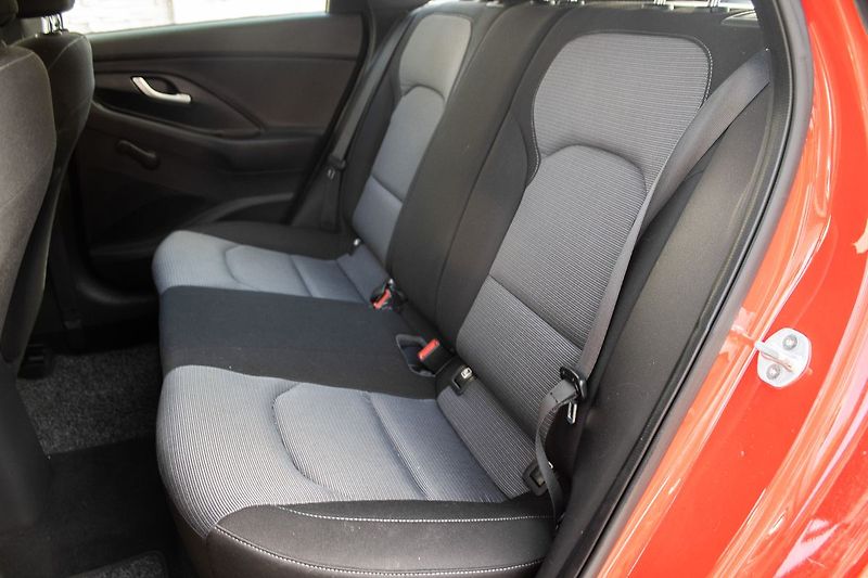 Hyundai i30 - fotka 16 z 17