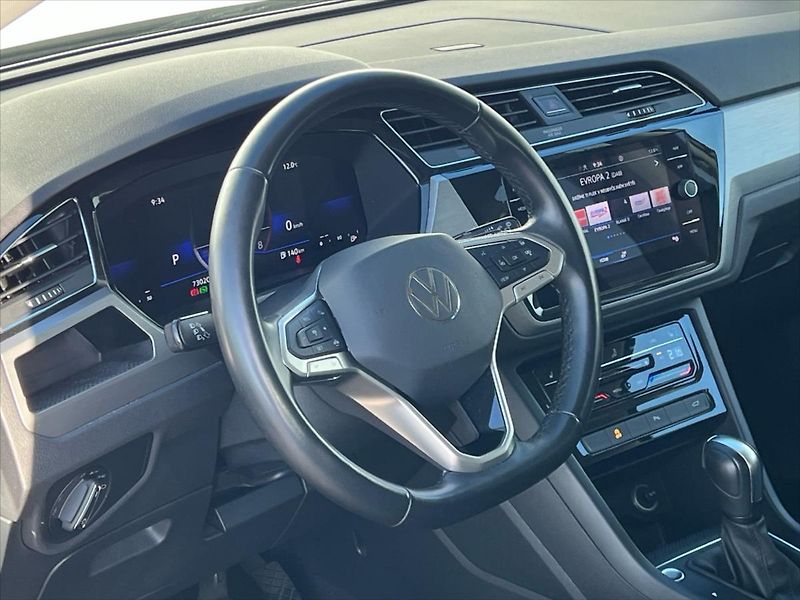 Volkswagen Touran 1,5 TSi 110kW 7DSG COMFORTLINE - fotka 6 z 25
