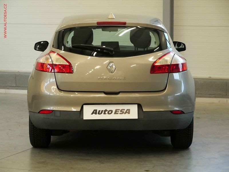 Renault Mégane (2009) 1.6i, ČR, AC, temp - fotka 5 z 22