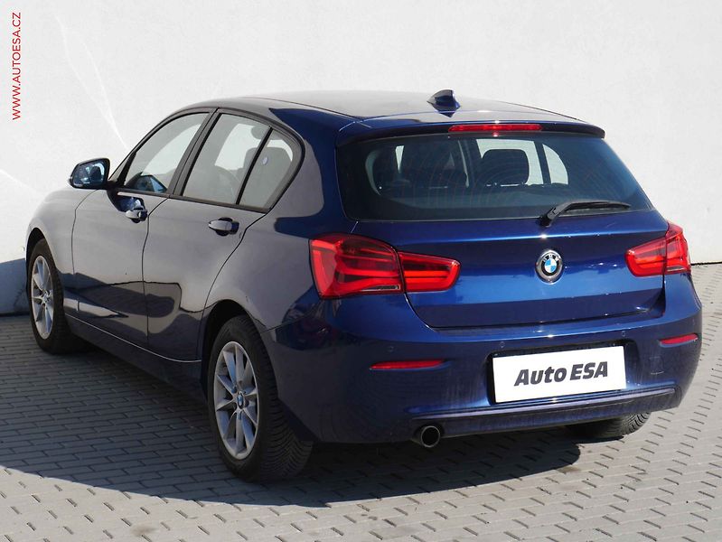 BMW Řada 1 (2015) 1.5i 118i, Sport Line, AT - fotka 6 z 20