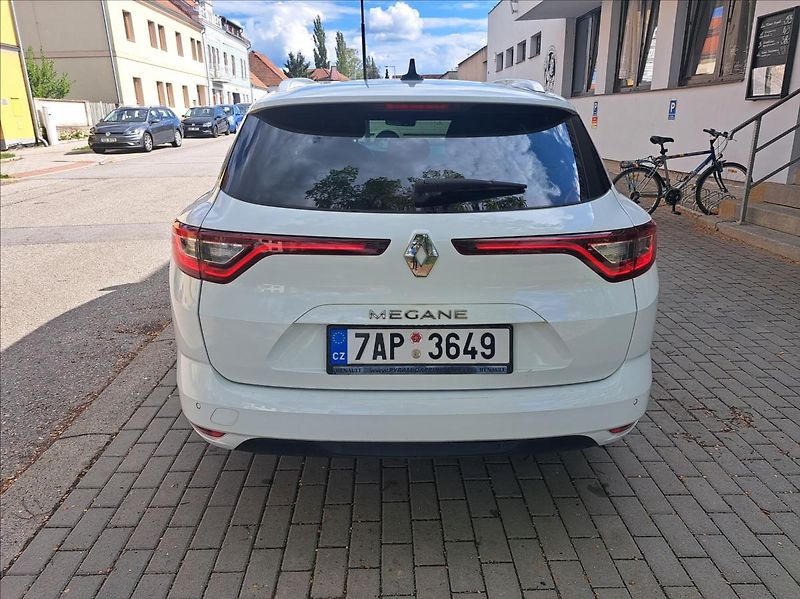 Renault Mégane 1,5 dCi Grandtour - fotka 7 z 41