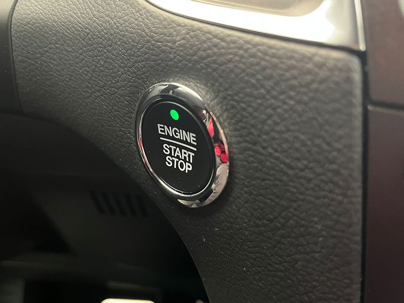 Ford S-MAX 2.5 HEV ST-Line 7 míst - fotka 16 z 65