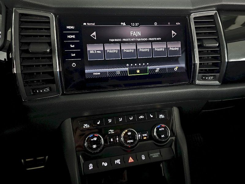 Škoda Kodiaq (2021) 2.0TDI 147kW 4x4 DSG LAURIN A - fotka 23 z 30