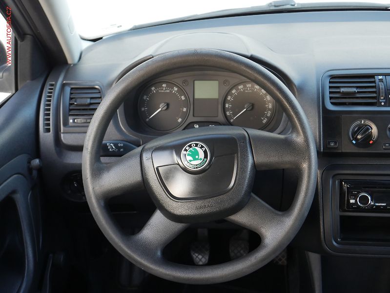 Škoda Fabia (2011) 1.2i - fotka 13 z 15