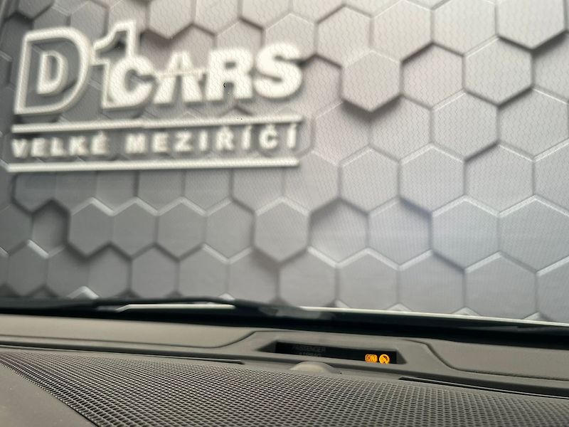 Ford Mondeo 2.0 EB Titanium manuál - fotka 31 z 69