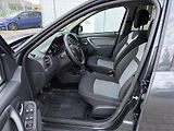 Dacia Duster 1.2 TCe 92 kW, 4x4 serviska - náhled 6