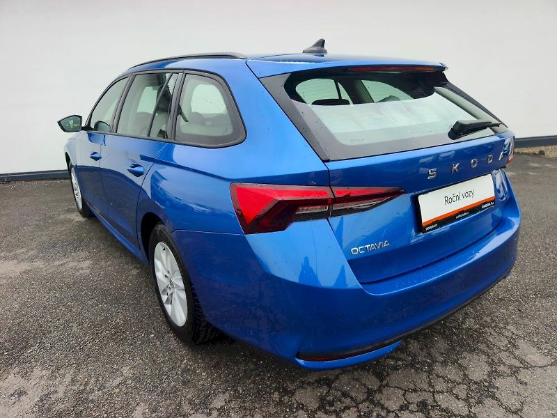 Škoda Octavia (2024) OCT.COMBI SELECTION 2,0 TDI 85 - fotka 9 z 36