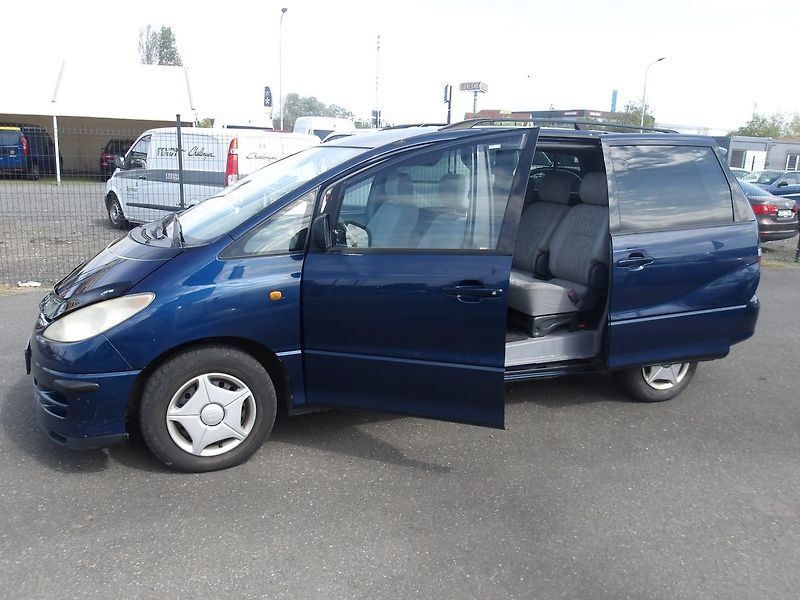 Toyota Previa 2,4i 7 MÍST AUTOMAT !! - fotka 13 z 27