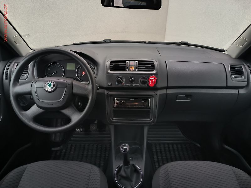 Škoda Fabia (2011) 1.2TSi, 1.maj,ČR, AC - fotka 8 z 15