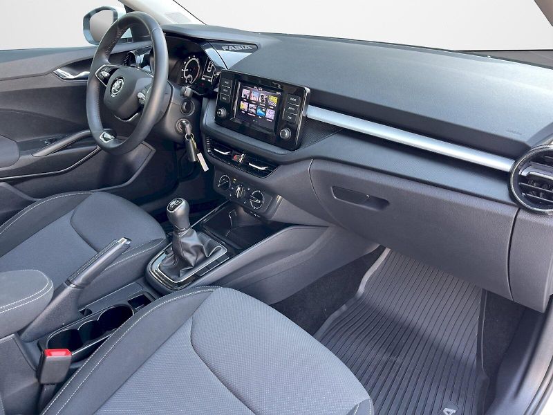 Škoda Fabia (2023) 1.0 TSI 70kW Ambition Plus - fotka 18 z 30