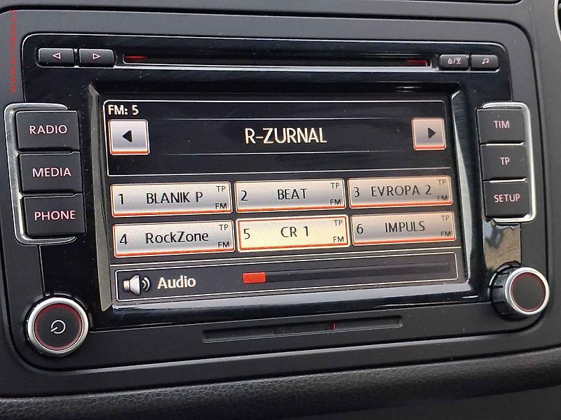 Volkswagen Golf Plus (2010) 2.0 TDi, 2.maj,ČR, Xenon - fotka 15 z 17
