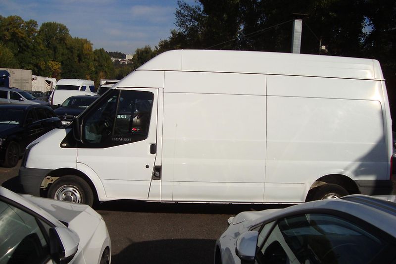 Ford Transit (2010) 300L, 2.2 TDCi - fotka 4 z 51