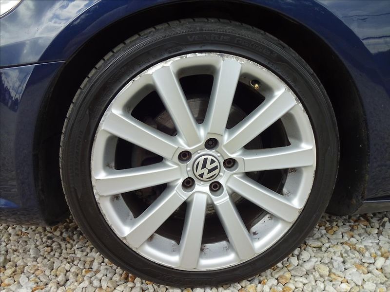 Volkswagen Passat CC 2.0TDi 125kW - fotka 54 z 70