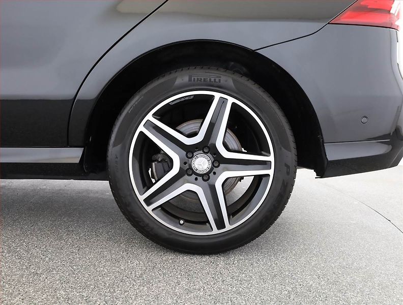 Mercedes-Benz GLE (2016) AMG line 450 AMG, AMG Line - fotka 21 z 21