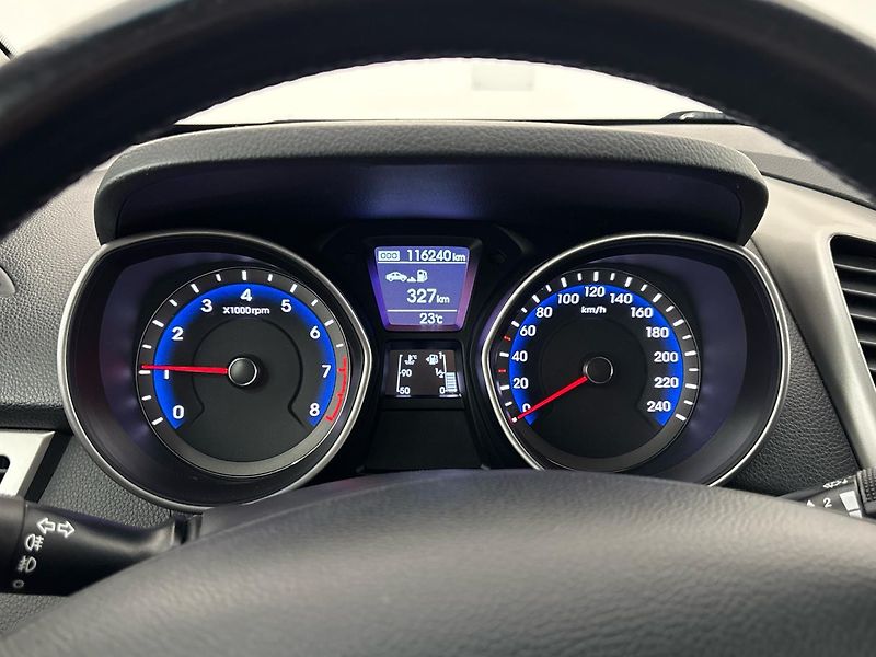 Hyundai i30 Hatchback - fotka 11 z 27