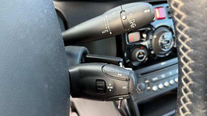 Citroën C3 Picasso (2009) 1.4i 70kW*Exclusive*PDC*Klima* - fotka 13 z 23