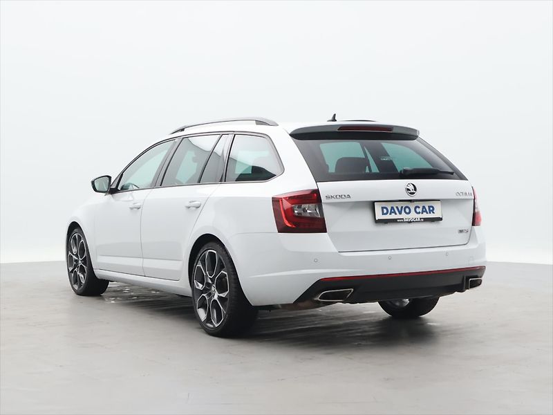 Škoda Octavia RS 2,0 TSI 169kW DSG 1.Maj. - fotka 5 z 33