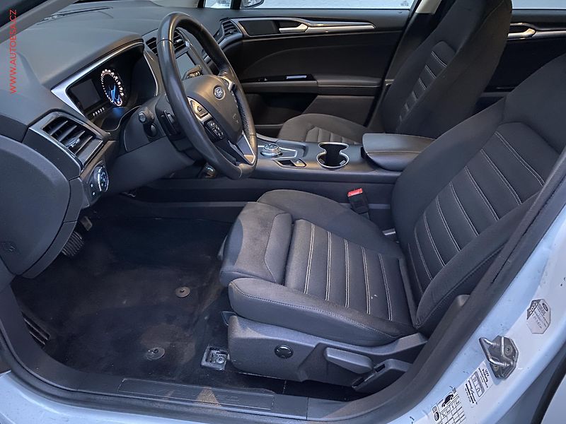 Ford Mondeo (2019) 2.0TDCi, AT, navi, xenon - fotka 9 z 17