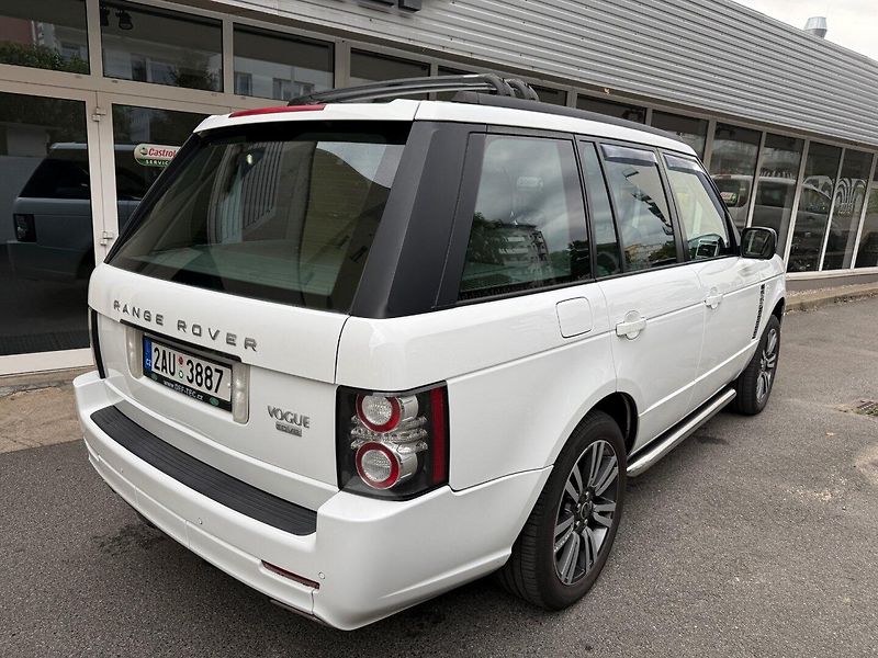 Land Rover Range Rover (2012) 4.4 TDV8 Vogue - fotka 7 z 27