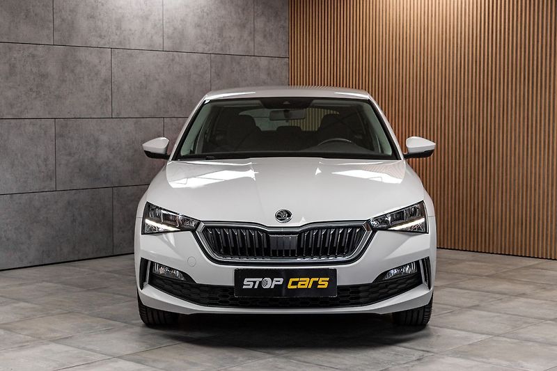 Škoda Scala 1.6 TDI DRIVE 125 YEARS*ČR 1.M - fotka 2 z 37