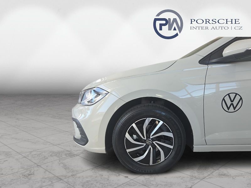Volkswagen Polo People 1,0 TSI 70 kW 5G - fotka 9 z 27