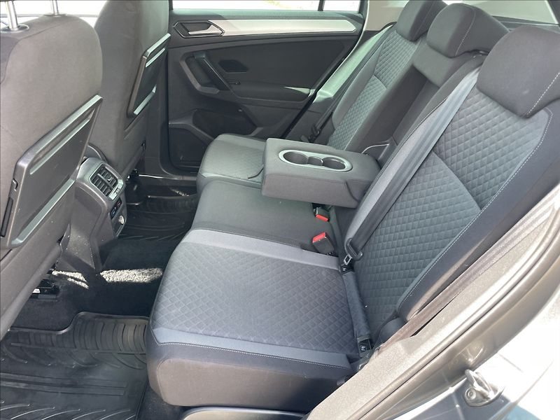 Volkswagen Tiguan 2,0 TDi 110kw DSG 4-matic bez - fotka 8 z 43
