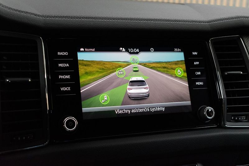 Škoda Kodiaq 2.0 TDI STYLE+*TAŽNÉ*DPH*ČR 1M - fotka 33 z 48