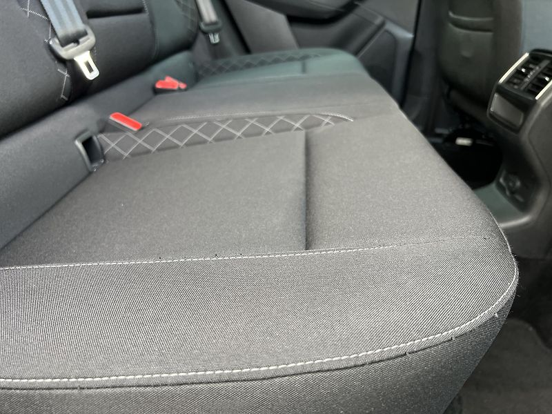 Škoda Karoq Style 1.5TSi DSG KAMERA NAVI - fotka 35 z 50