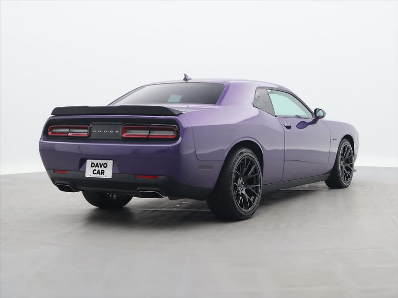 Dodge Challenger 5,7 V8 HEMI 277KW Aut.klima - fotka 7 z 31