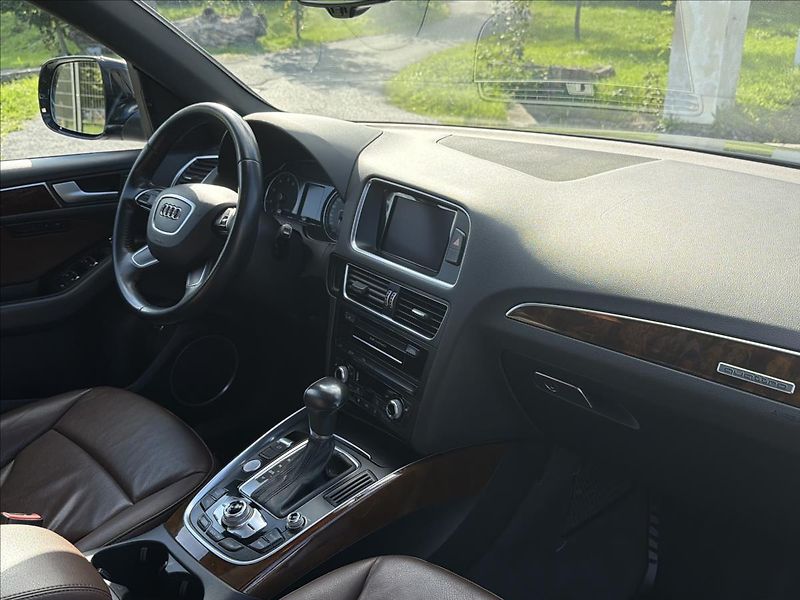 Audi Q5 2,0 TFSI 162 kW quattro - fotka 10 z 40