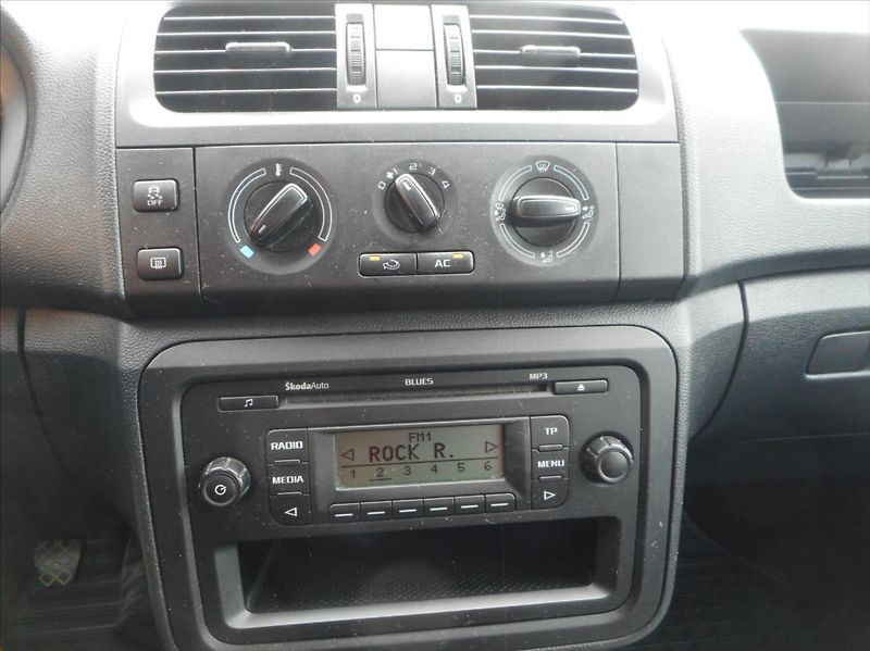 Škoda Fabia 1,2 i HTP - fotka 13 z 20