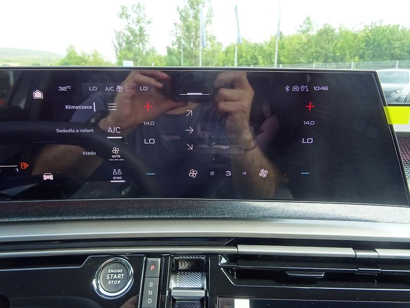 Peugeot 5008 (2026) GT Hybrid 145k e-DCS6 - fotka 30 z 49