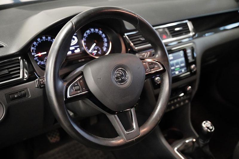 Škoda Rapid - fotka 6 z 6