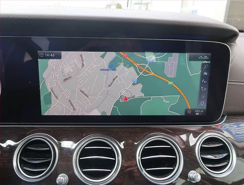 Mercedes-Benz Třídy E (2018) E 350 d 4MATIC - fotka 16 z 17