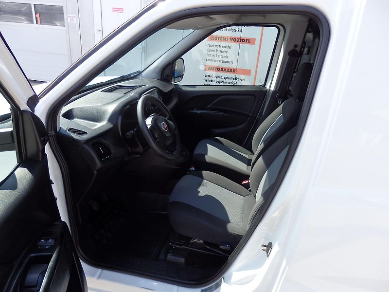 Fiat Dobló LONG 1.4i KLIMATIZACE, ASR - fotka 6 z 12