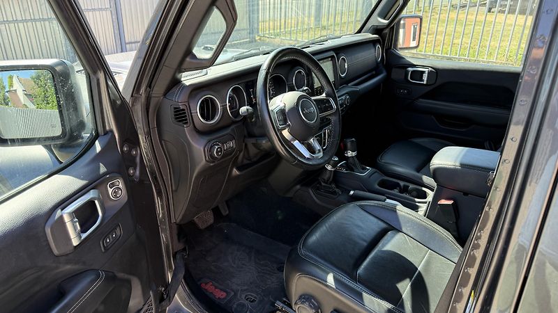 Jeep Wrangler 2.2CRDi*147kW*SAHARA*LIMITED* - fotka 10 z 17