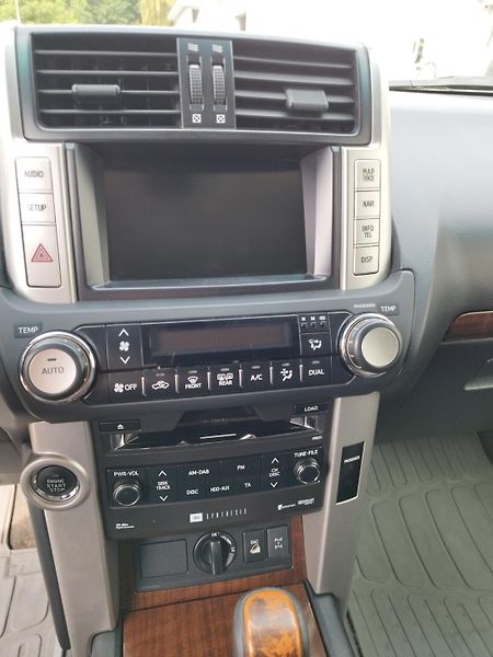 Toyota Land Cruiser (2013) - fotka 12 z 27